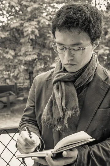 Yoshiaki Onishi (composing & general headshots) — photo © 2014 by Stefaren
